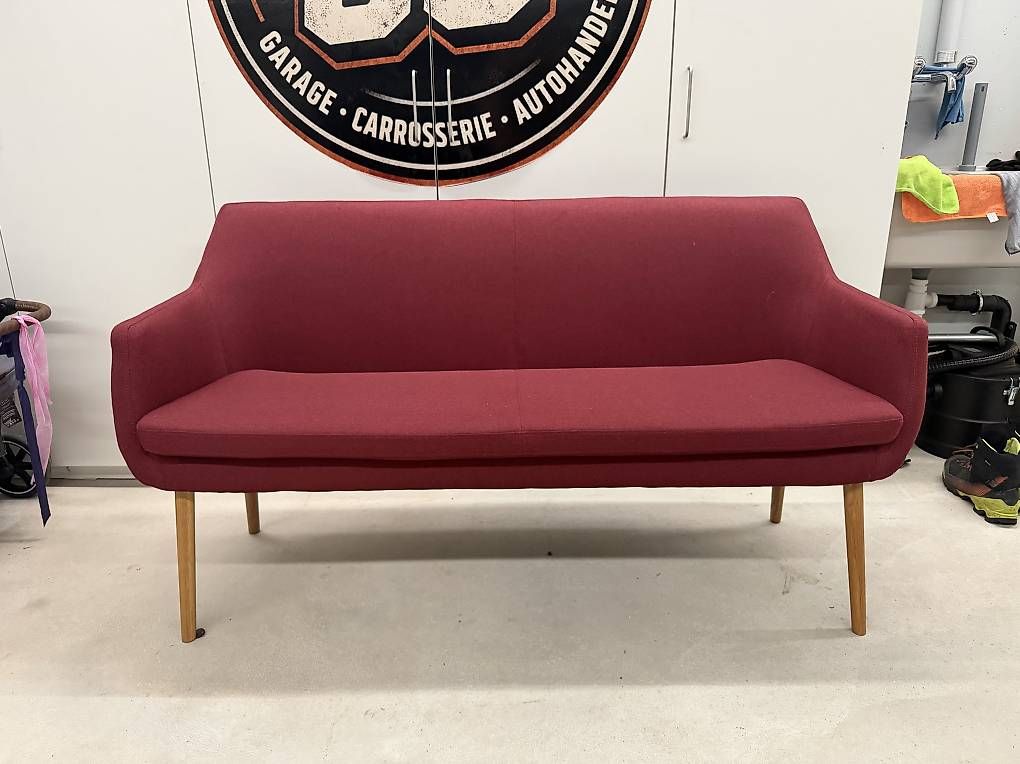 Garderobe: Sofa, Garderobesitz – Gebraucht aus Meltingen von Jegercars