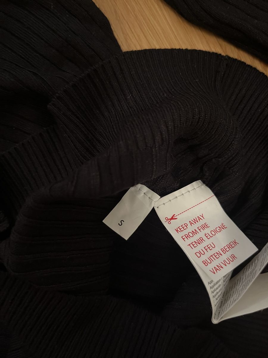 Lots de vêtements: Kleiderpaket Oberteile – D'occasion à Zürich par JB23JB 7