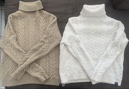 2 Superdry Pullover Grösse 36 – Beige & Weiss