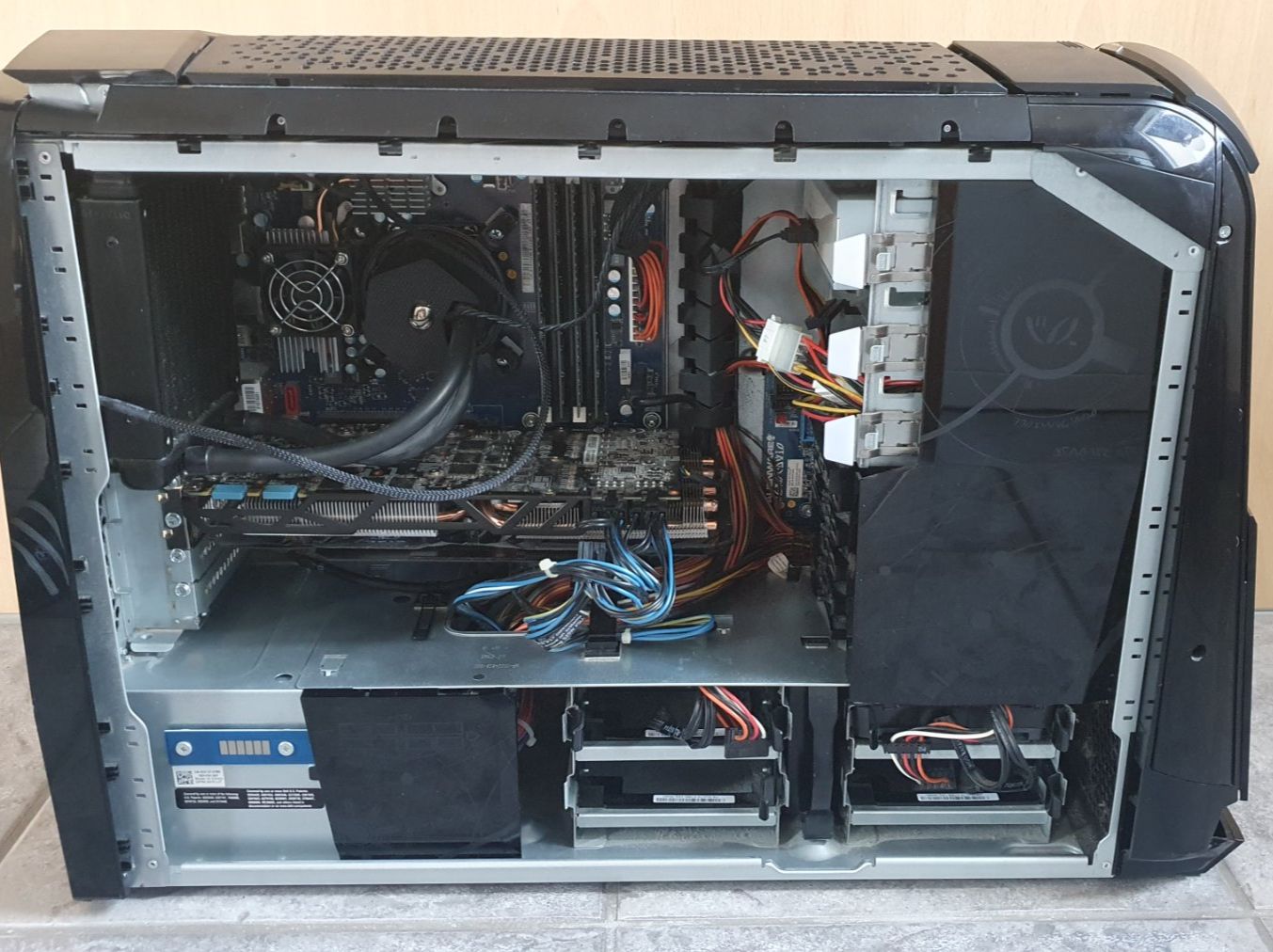 Alienware PC: DELL PC Alienware Aurora R-3 – Usato da Kreuzlingen venduto da LeslieBar 1
