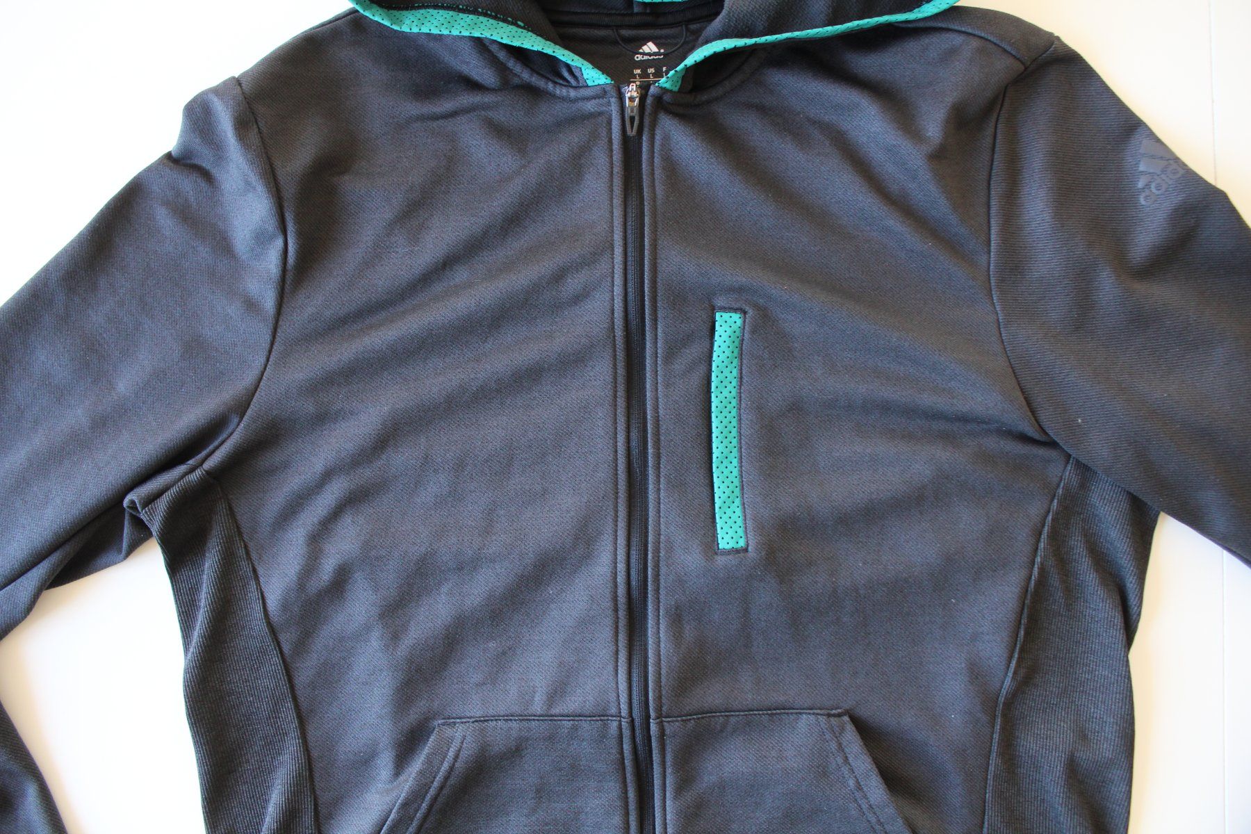 Adidas Giacche: Adidas Veste à capuche climalite  t. L – Usato da Peseux venduto da Gilloss 2