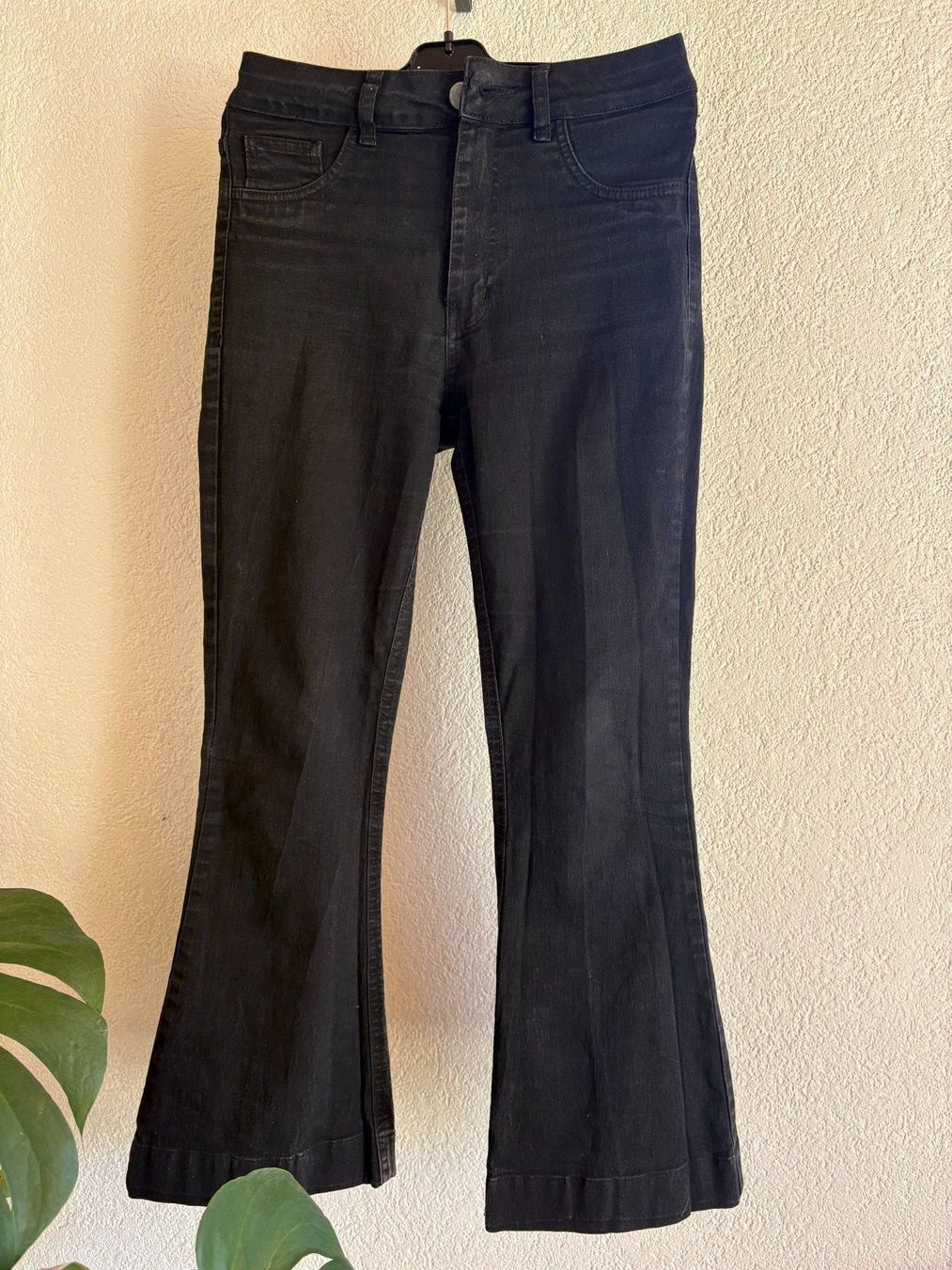 Jeans: Lizie Black Flare Jeans S / 36 – Gebraucht aus Fribourg von georgeabottino