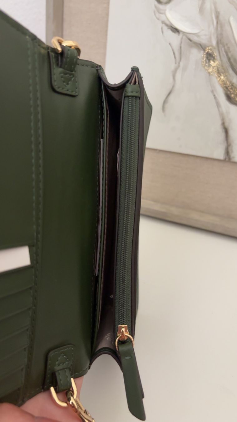 Michael Kors Borse da donna: Sac à main Michael Kors vert avec chaîne dorée taille unique – Usato da La Chaux-de-Fonds venduto da cal_2vmd 2