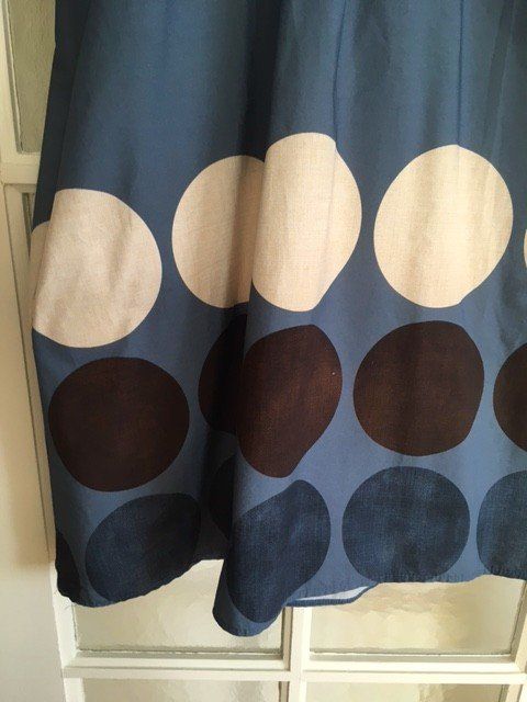 Vestiti: Witziges, leichtes Kleid, blau gemustert, Grösse M/40 – Usato da Brugg AG venduto da Biomaga 2