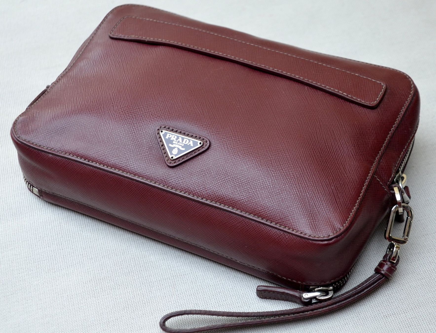 Prada Borse: Prada Clutch Minaudière Tasche / sac – Usato da Collonges venduto da Auganien 4