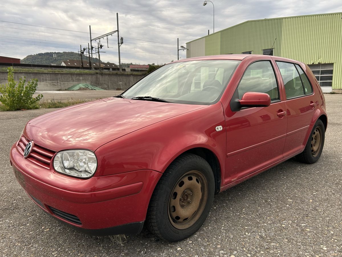 VW Autos: VW Golf V – D'occasion à Wallbach par SchnellAutomobile