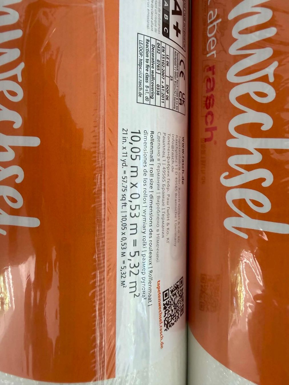 Tapeten: Fototapete weiss – Neu und originalverpackt aus Bern von MIR-IAM 1