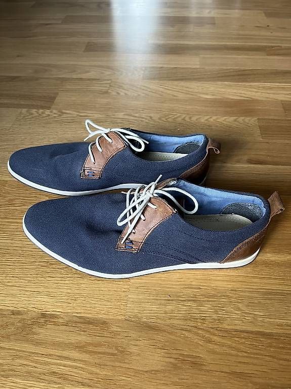 Scarpe da uomo: Herren-Schuhe dunkelblau Grösse 45 – Usato da Zürich venduto da sus_n9fj 1