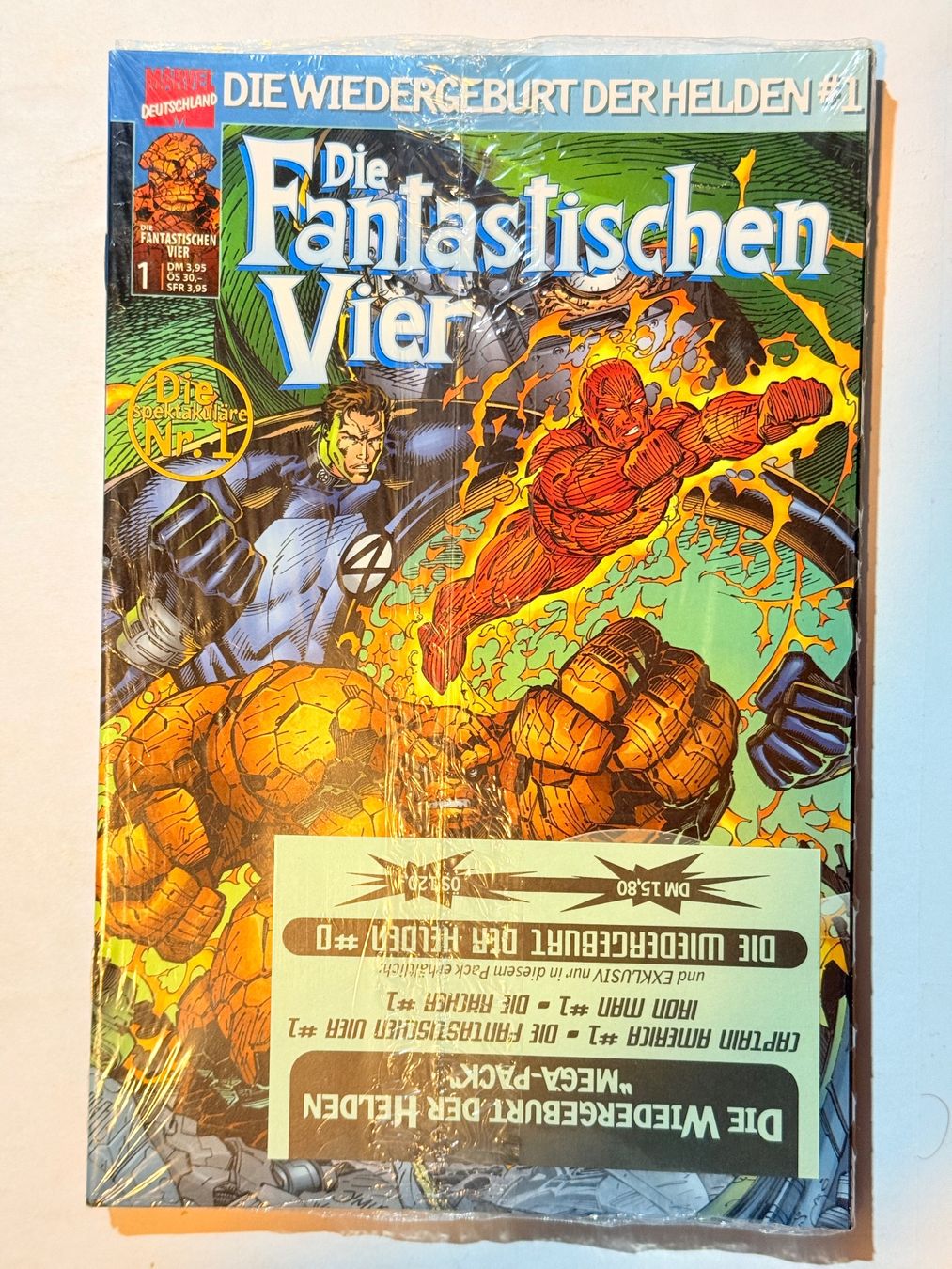 Comics: Fantastic Four Comic #1, Die Wiedergeburt der Helden – Neu und originalverpackt aus Zuerich von SonderArt-Wertgut