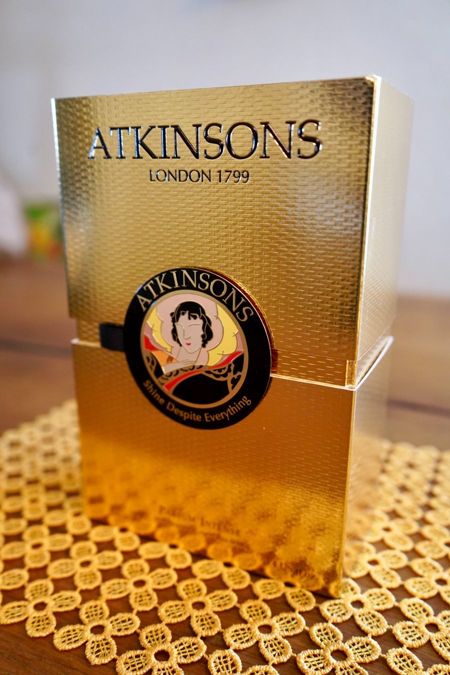 Atkinsons Profumi & Eau de Toilette: Atkinsons Reserve Collection Shine Despite Everything Parfüm – Usato da Einigen venduto da ScentSational 5