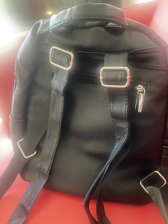 Zaini: Schwarzer Rucksack – Nuovo (secondo la descrizione) da Uerikon venduto da Vonkamo 2