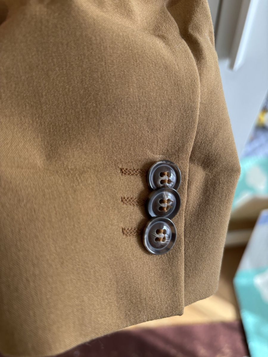 Completi: Topman suit – Nuovo (secondo la descrizione) da Confignon venduto da Second_Hand_Ch 2