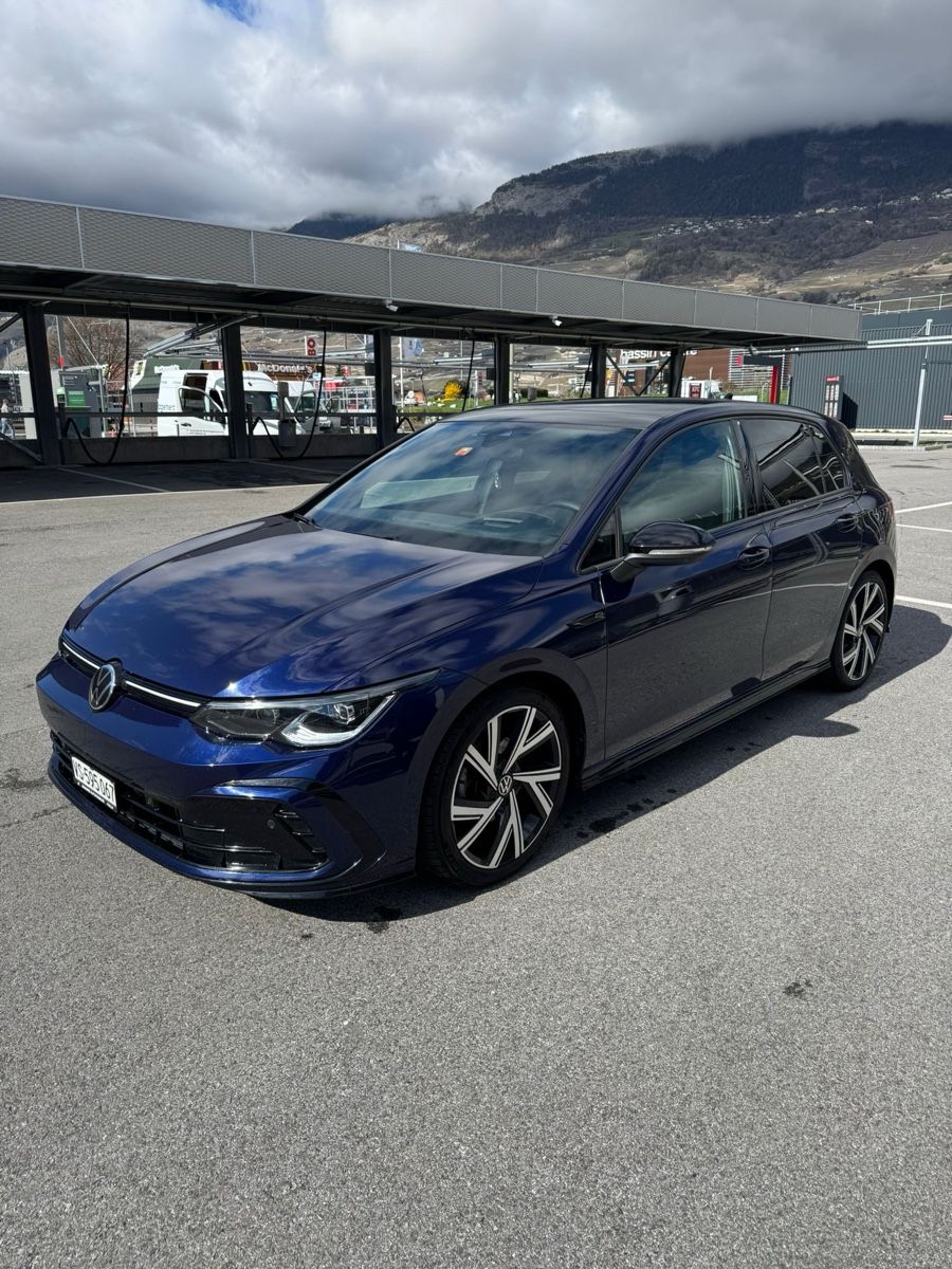 VW Autos: Volkswagen Golf 8 R-Line – D'occasion à Fully par hug_l9gj