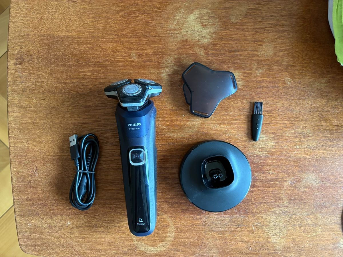 Philips Rasoi & Lamette da barba: Rasierapparat: Philips Shaver Series 5000 – Usato da St. Gallen venduto da shonater