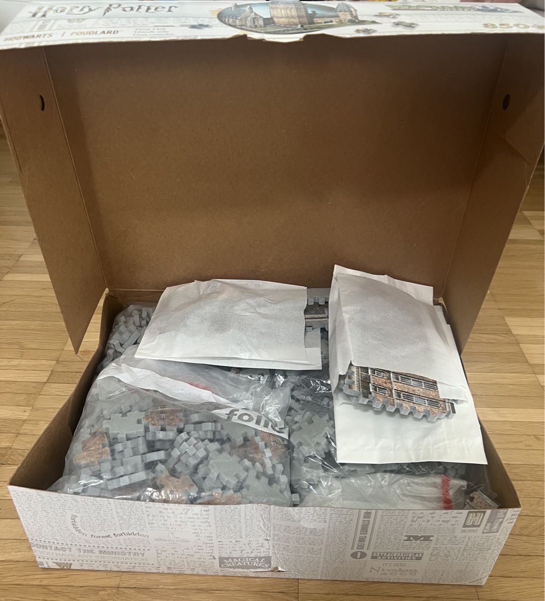 Puzzle: Harry Potter Hogwarts 850+ 3D Puzzle – Usato da Opfikon venduto da Luis144 2