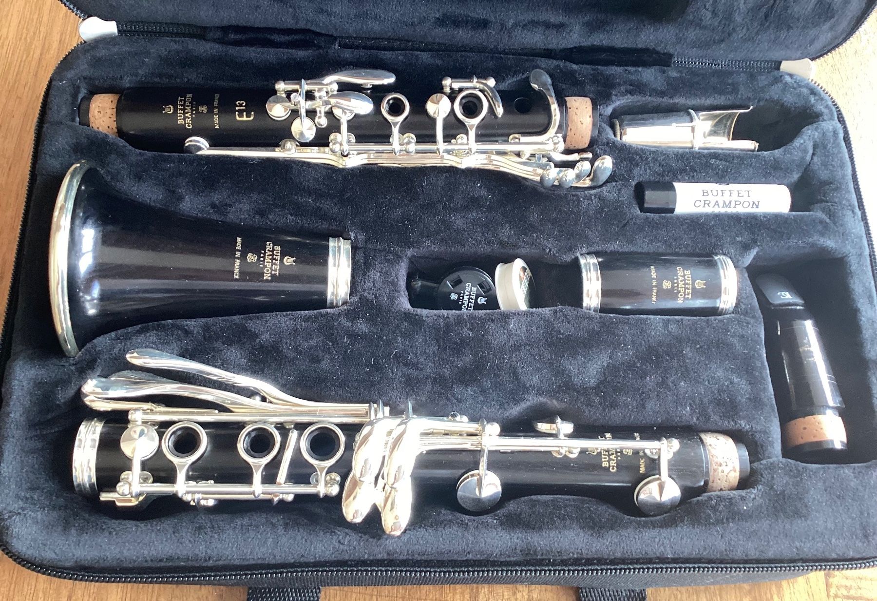 Buffet Crampon Strumenti musicali: Buffet Crampon E13 Klarinette Bb, wie neu – Usato da Holderbank AG venduto da uuiihh