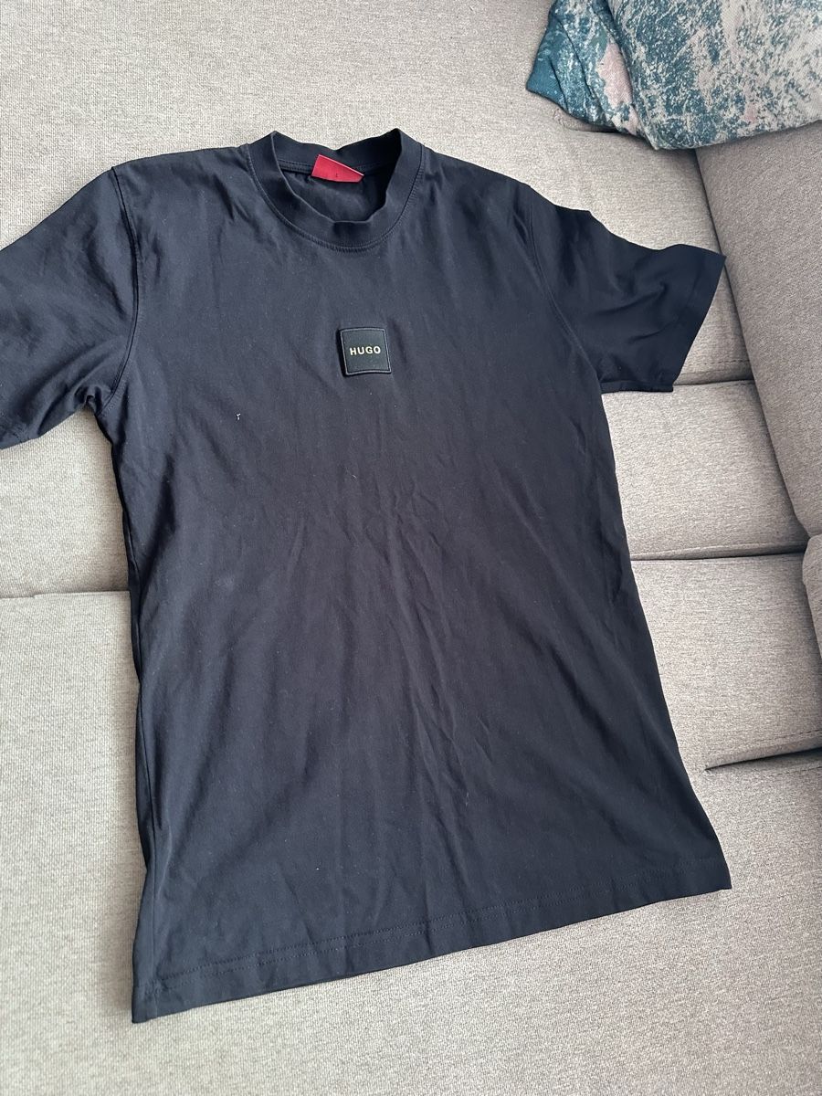 Hugo Boss T-shirt: T-Shirt Hugo L – Usato da Mels venduto da ricoshop