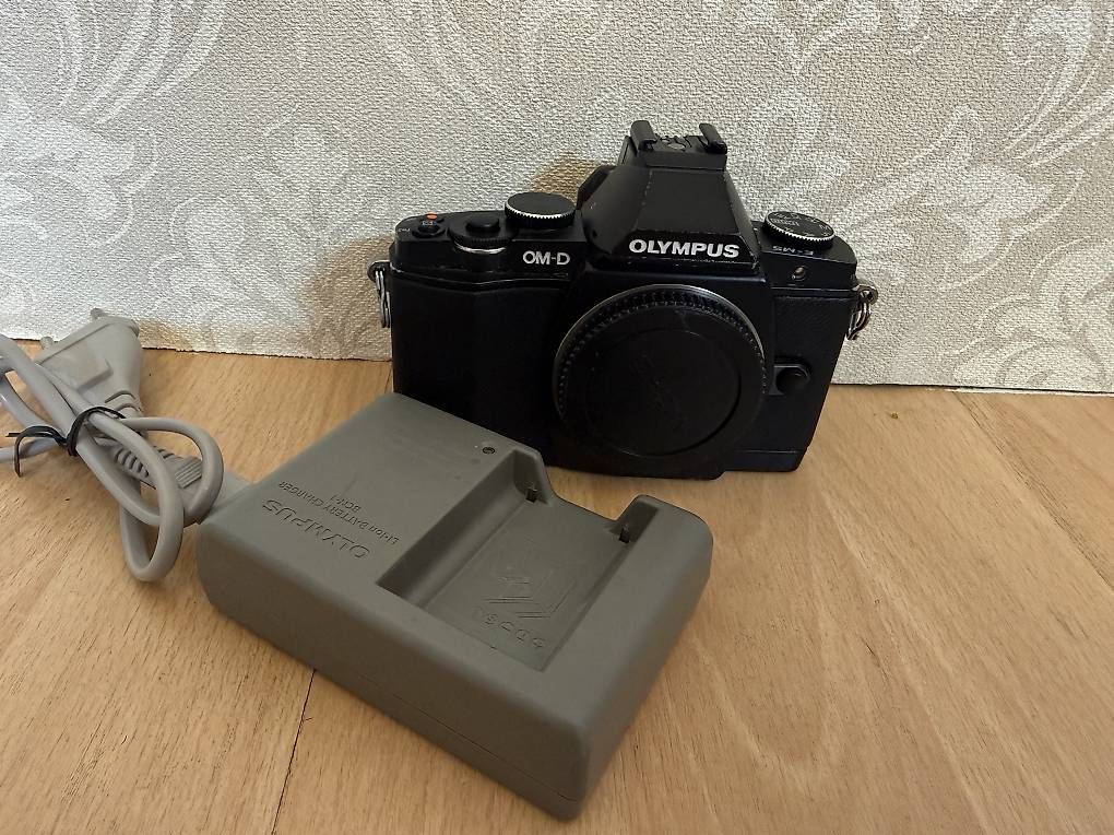 Olympus Fotocamera: Occasion Olympus OM-D E-M5 Body – Usato da Nidau venduto da Nintschgu 4