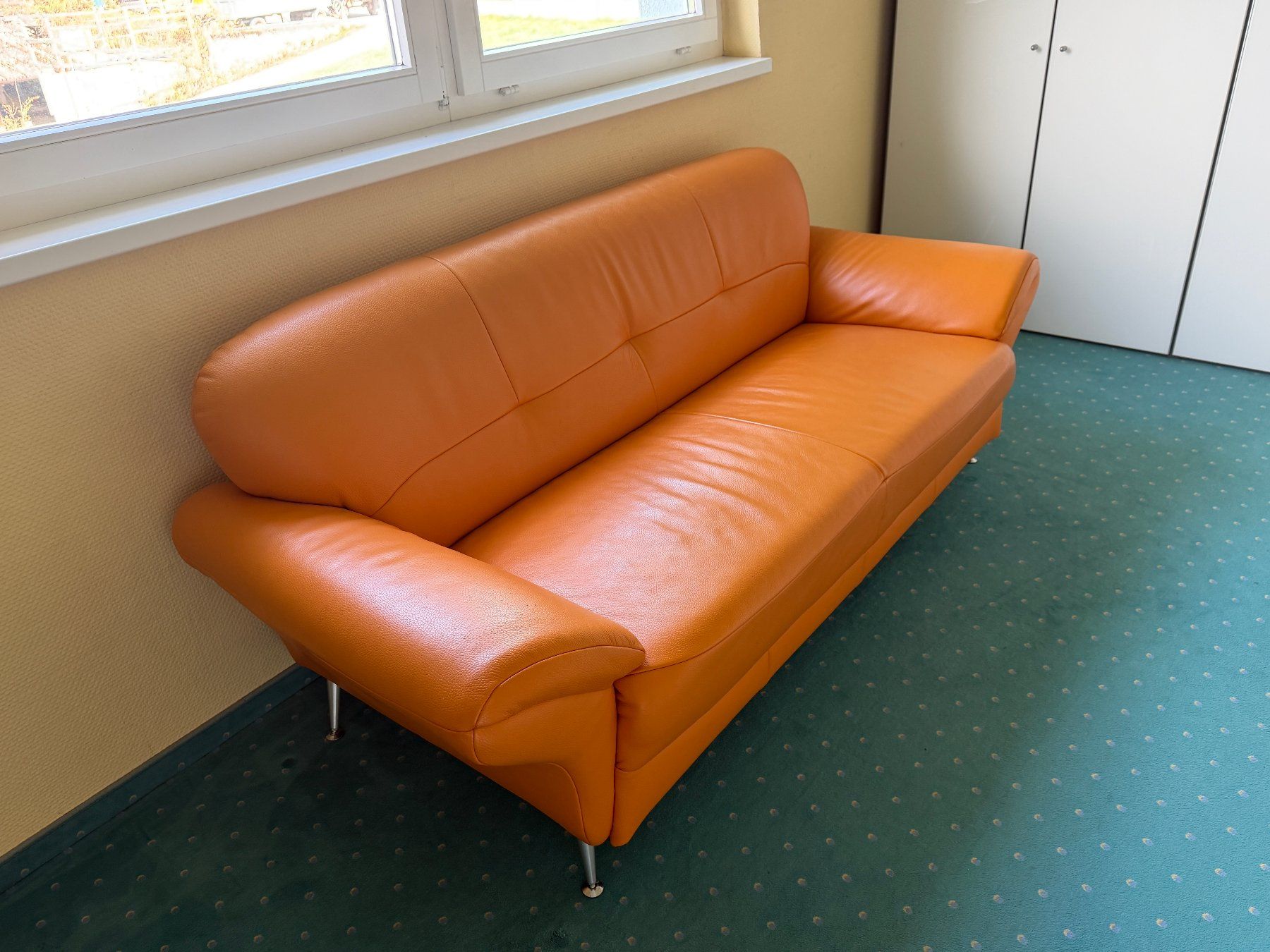 Divani: Sofa orange – Usato da Möriken AG venduto da jackAG 1