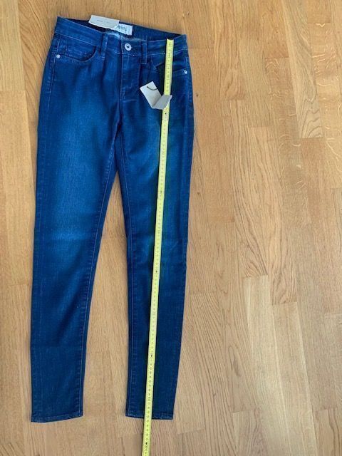 Jeans: Damen Jeans, Gr. 28 / 32 - Neu – Nuovo e nell'imballaggio originale da Beromünster venduto da msklef 7