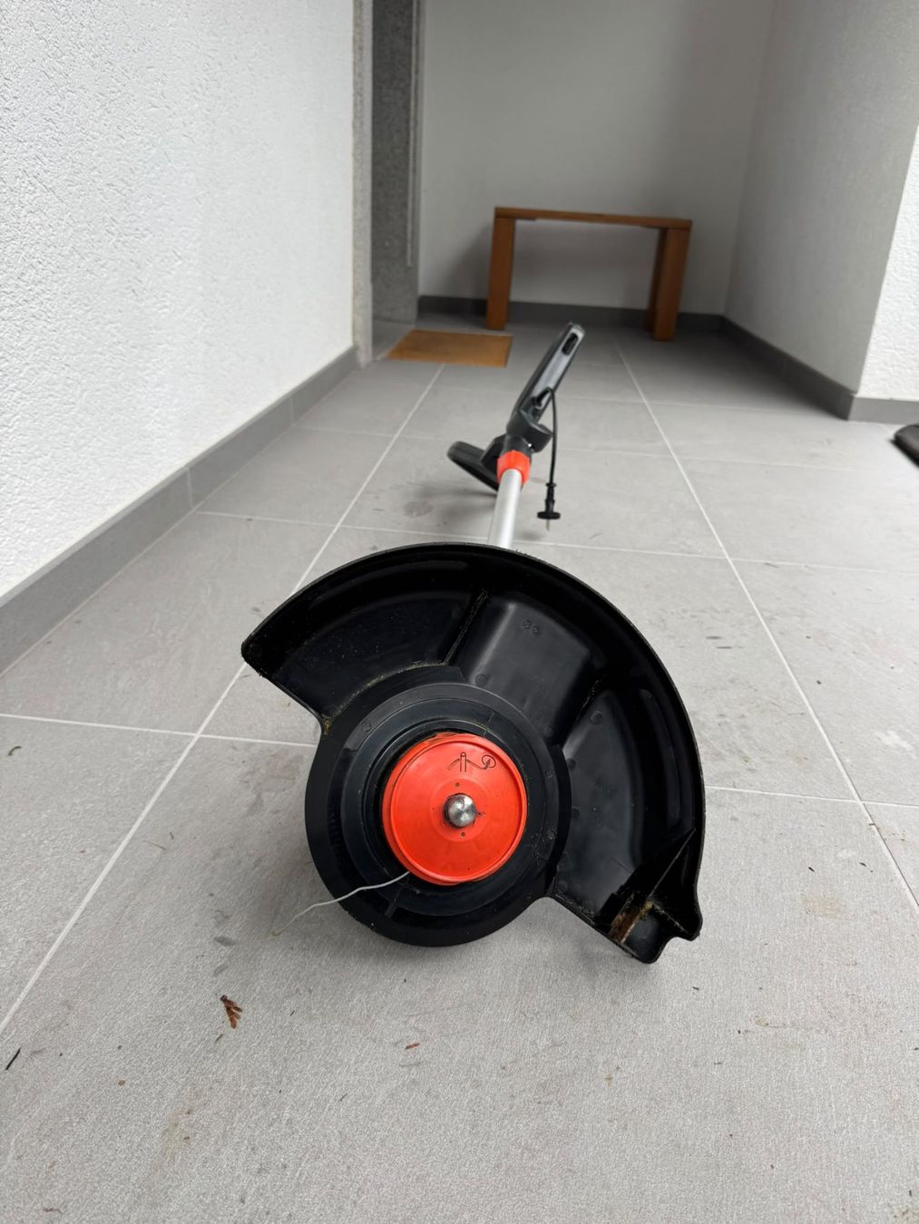 Gardena Tagliaerba: Débroussailleuse Gardena electrique – Usato da St Legier La Chiesaz venduto da pgjudd 1
