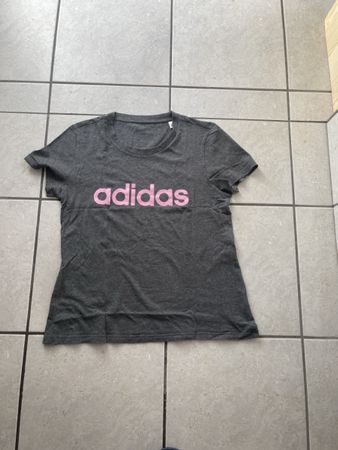 Neuwertiges Adidas Shirt Gr L