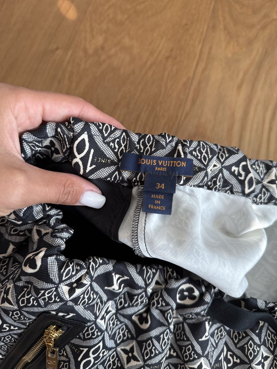 Louis Vuitton Pantaloni: Louis Vuitton shorts – Nuovo (secondo la descrizione) da Mellingen venduto da eli_7hdx 3