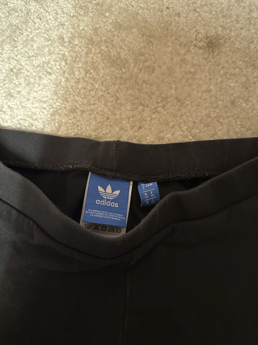 Adidas Leggings: Adidas Leggins 34 – Gebraucht aus Wallisellen von Last_Chance_Sale 3