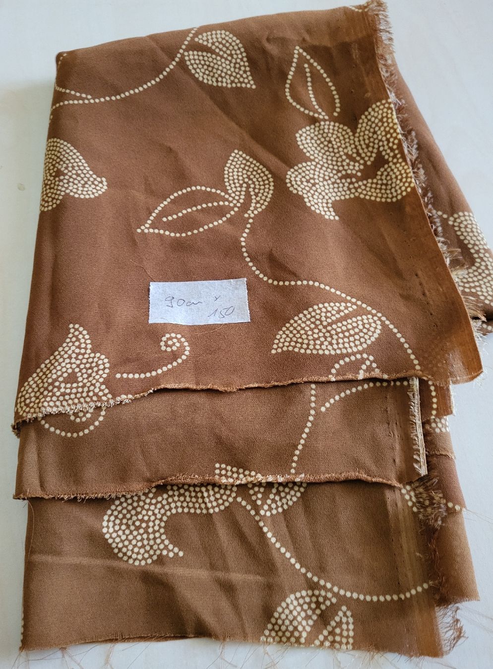 Tessuti: Stoffresten braun mit Muster 90cm x 150cm – Usato da Winterthur venduto da Baer49