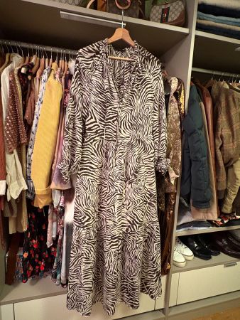 ☀️Schönes Maxikleid mit Zebra-Muster, Grösse 38, Top Zustand