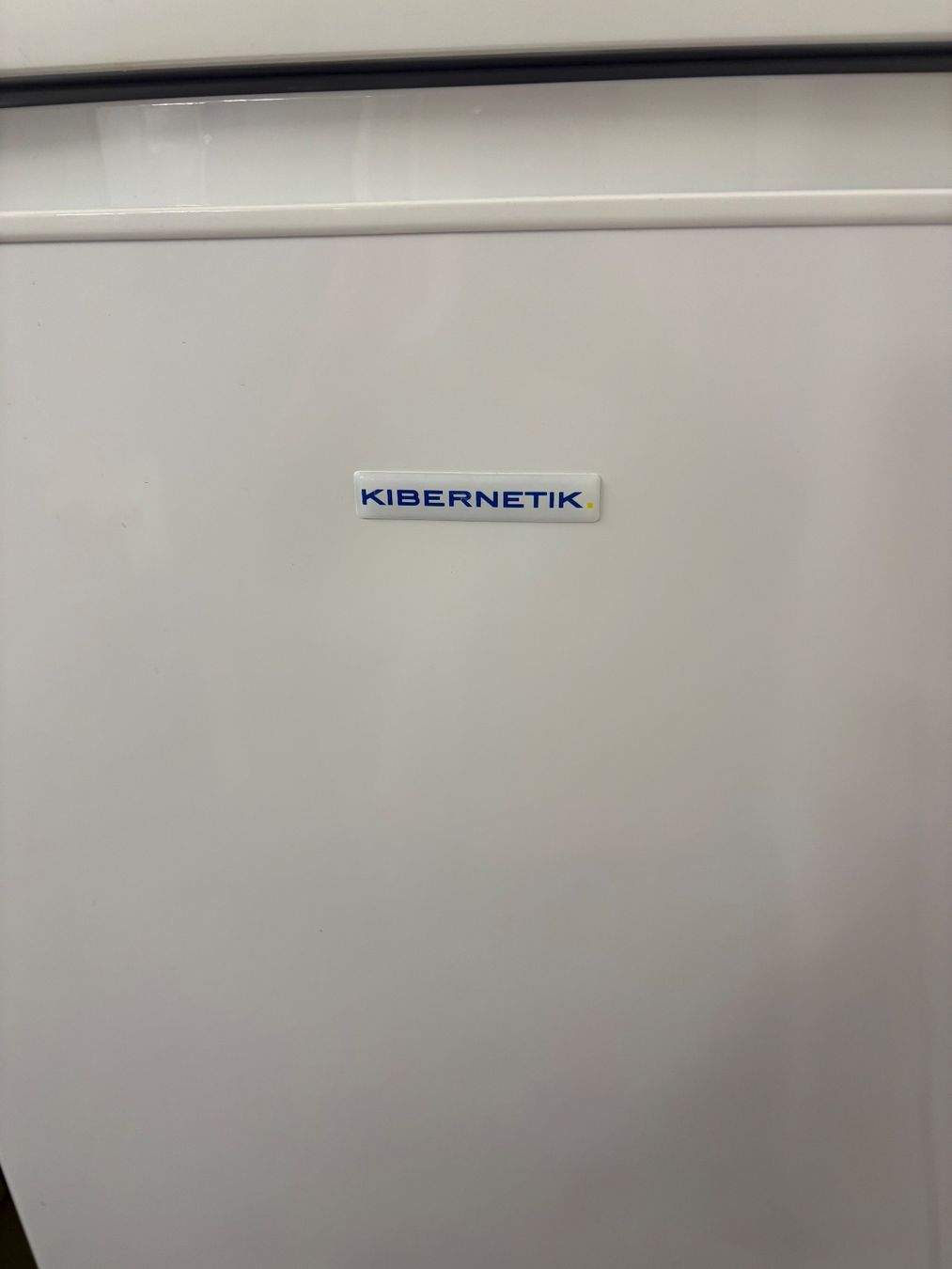 Kibernetik Gefrierschrank: Tiefkuehlschrank kibernetik 1400mm – Gebraucht aus Zürich von Tatiana_74
