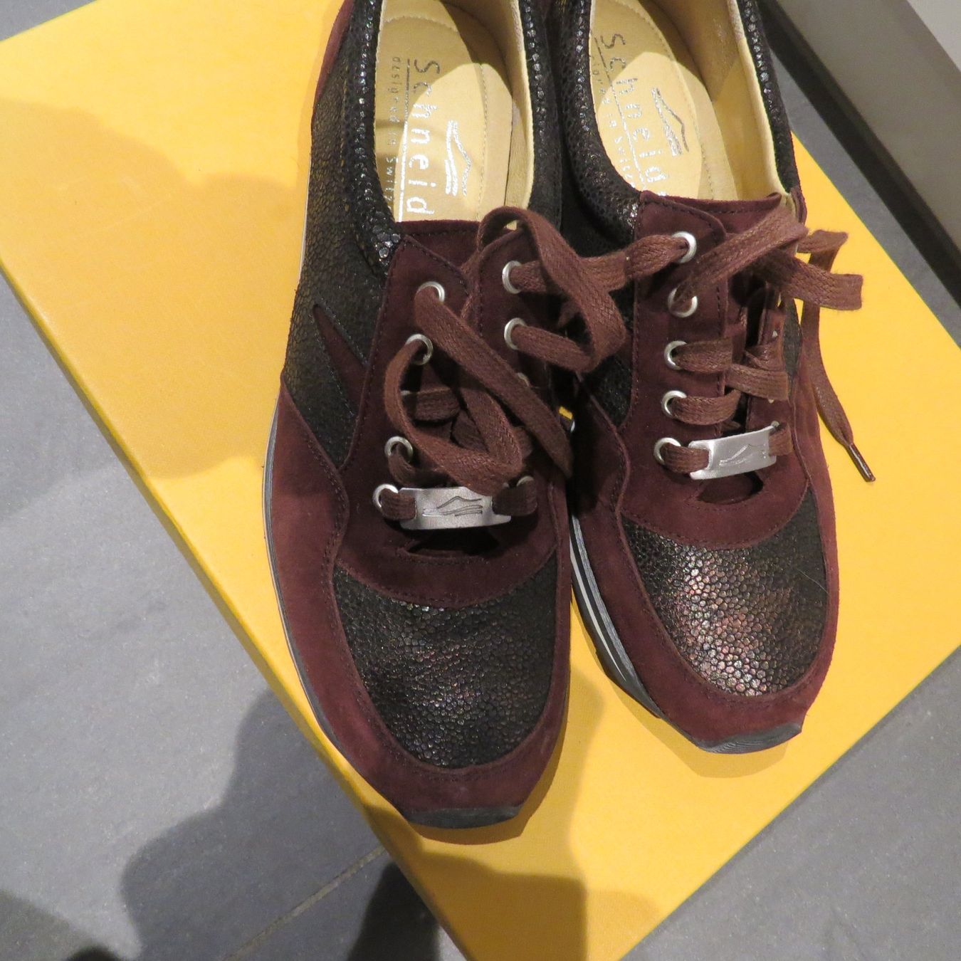 Schneider Scarpe da donna: Schuhe Schneider Grösse 37 – Nuovo (secondo la descrizione) da Einsiedeln venduto da rotgypsy1969 1