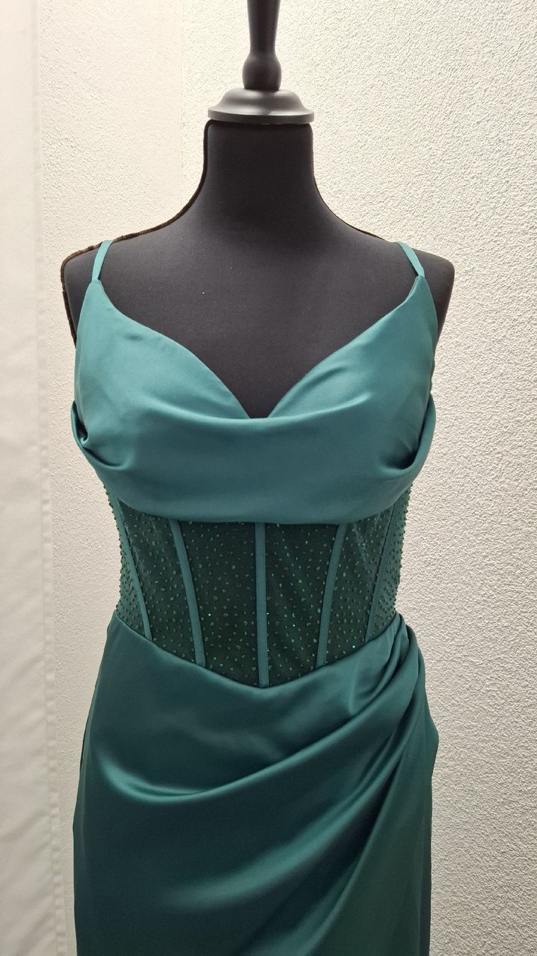 Vestiti: Emeraldgrün Kleid – Nuovo (secondo la descrizione) da Uster venduto da VMT. 1