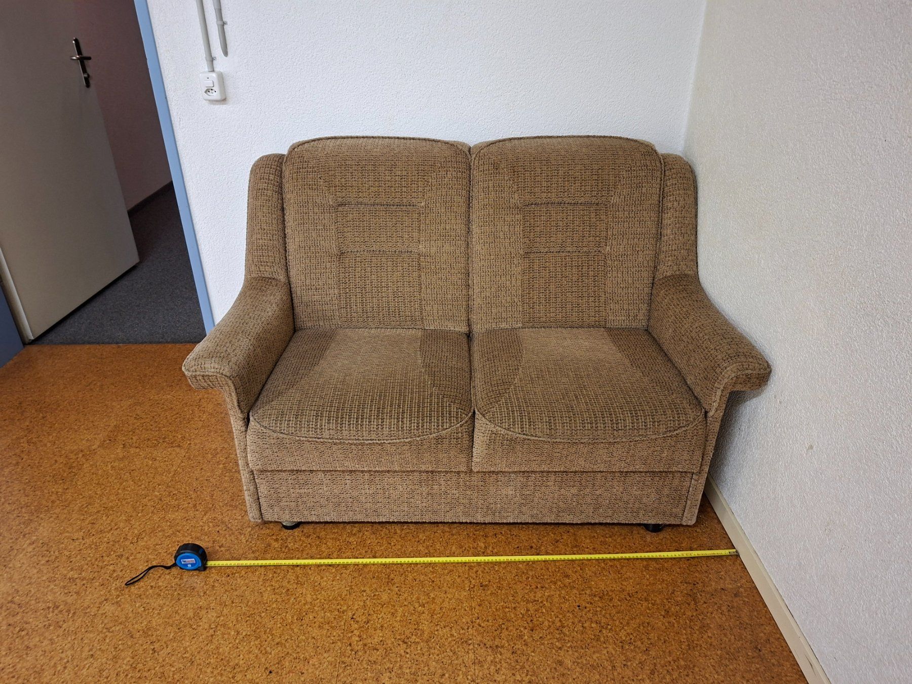 Sofas: Sofa zu verschenken – Gebraucht aus Solothurn von RaffiffaR