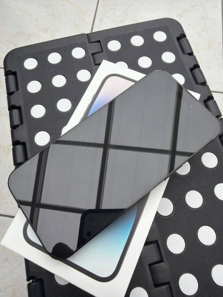 Apple Handys / Smartphones: Apple iPhone 14 Pro Max Space Black – Gebraucht aus Lufingen von Nightrider93
