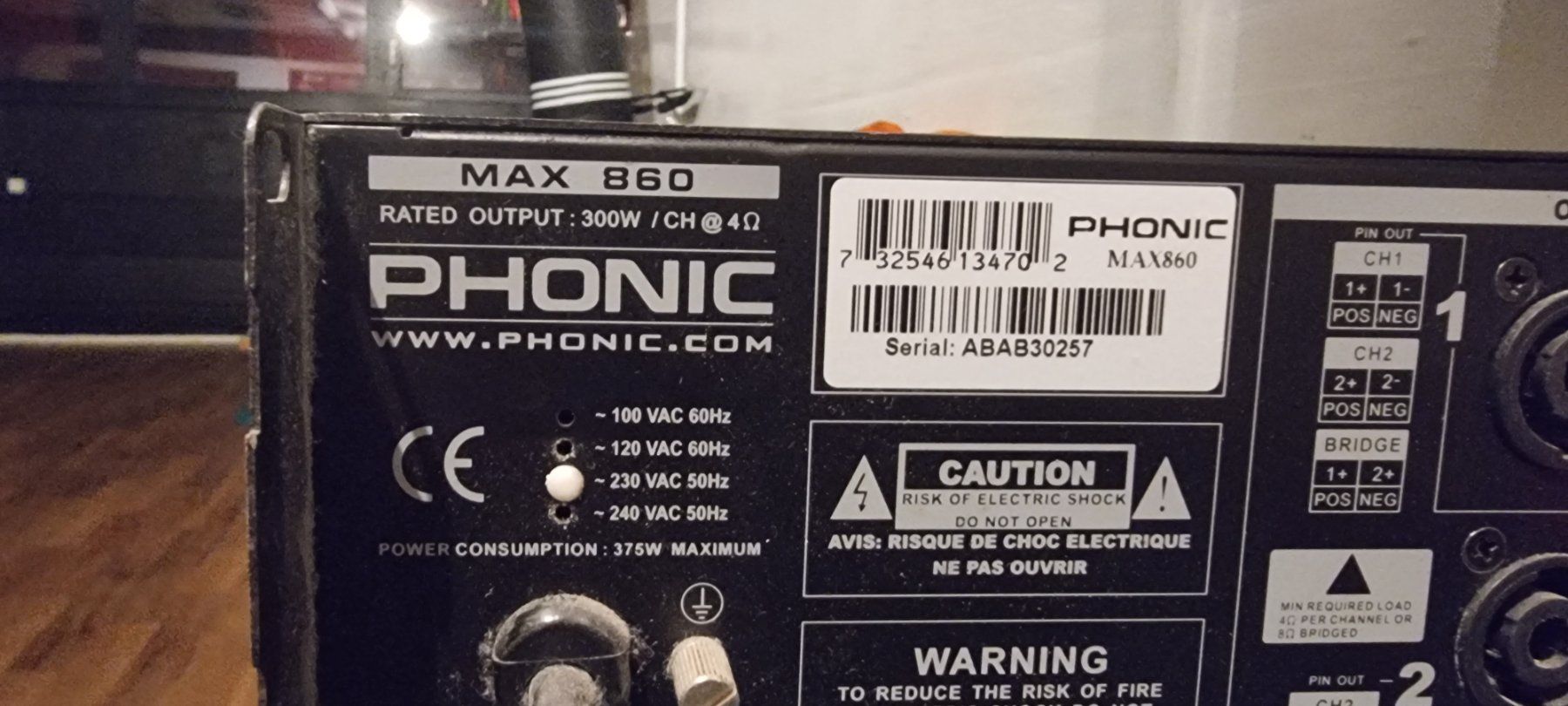 Amplificateurs: Phonic MAX 860 Plus Endstufe – D'occasion à Cham par cgroove 2