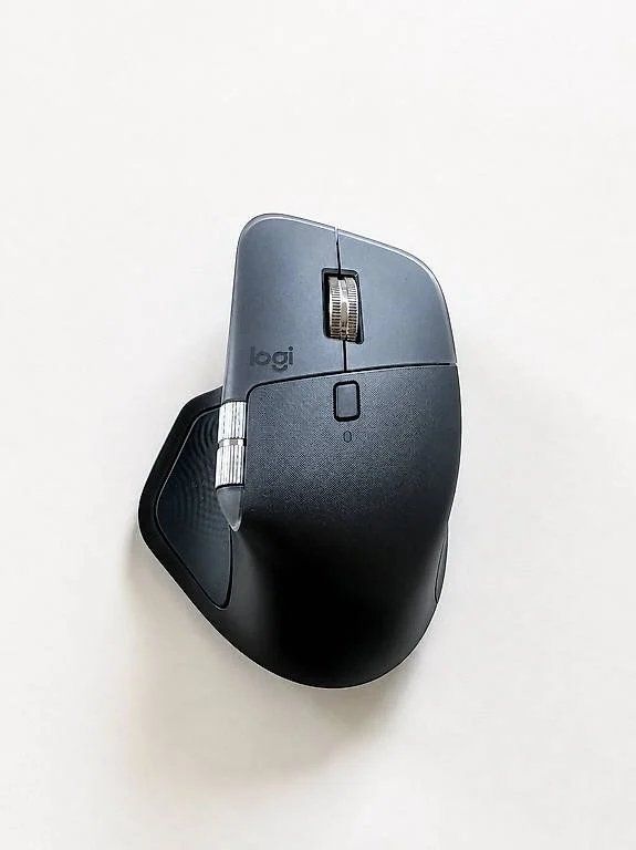 Logitech Mouse: Logitech MX Master 4 Bluetooth Maus (neu / ungenutzt) – Nuovo (secondo la descrizione) da Zürich venduto da ThiIo 1