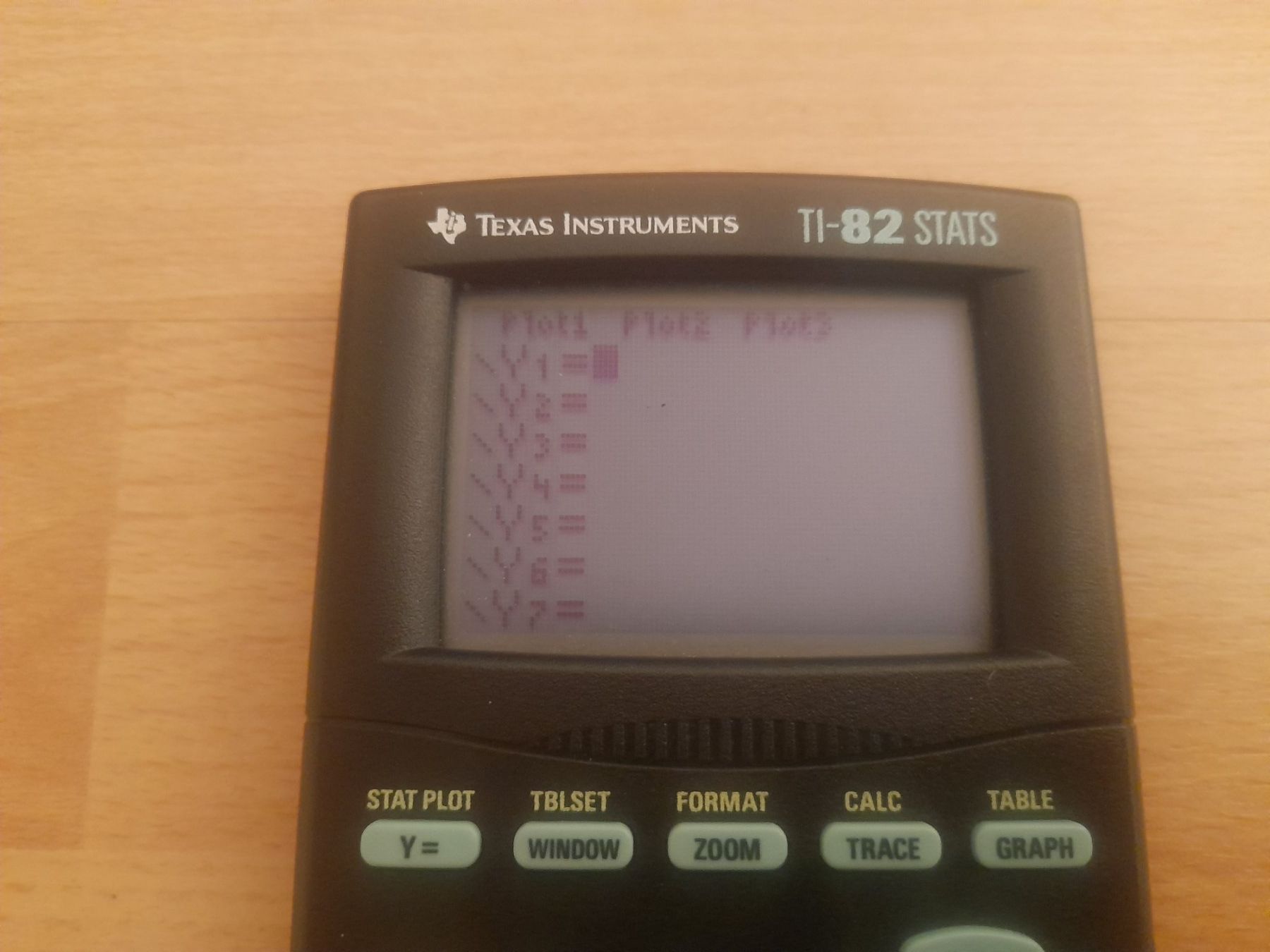 Texas Instruments Calcolatrici tascabili: Texas Instruments TI-82 Stats Taschenrechner – Usato da Lustmühle venduto da chevi03