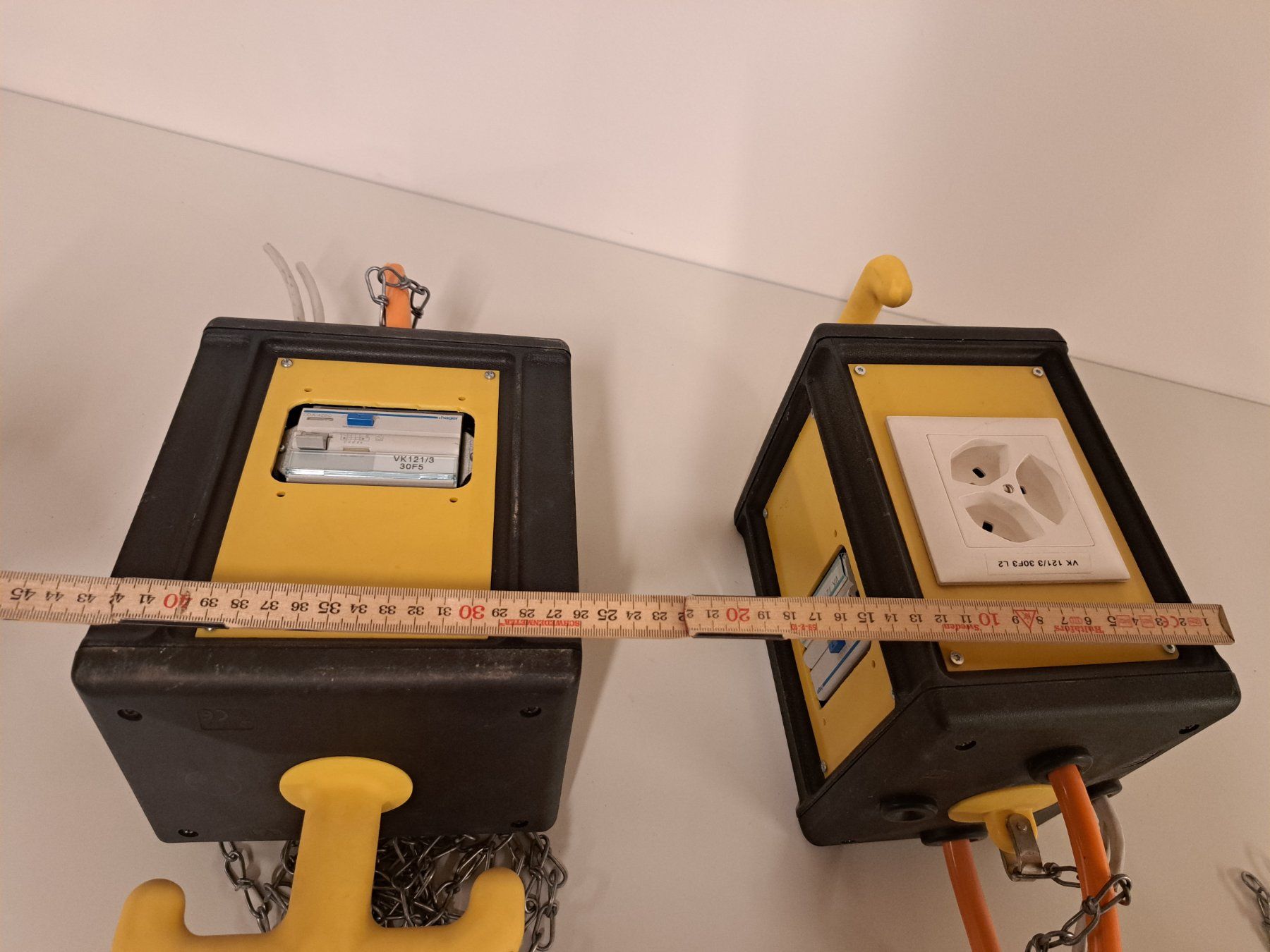 Alimentation électrique: 2x Stromverteiler Hängebox Strombox Steckerbox – D'occasion à Belp par deal-now 6
