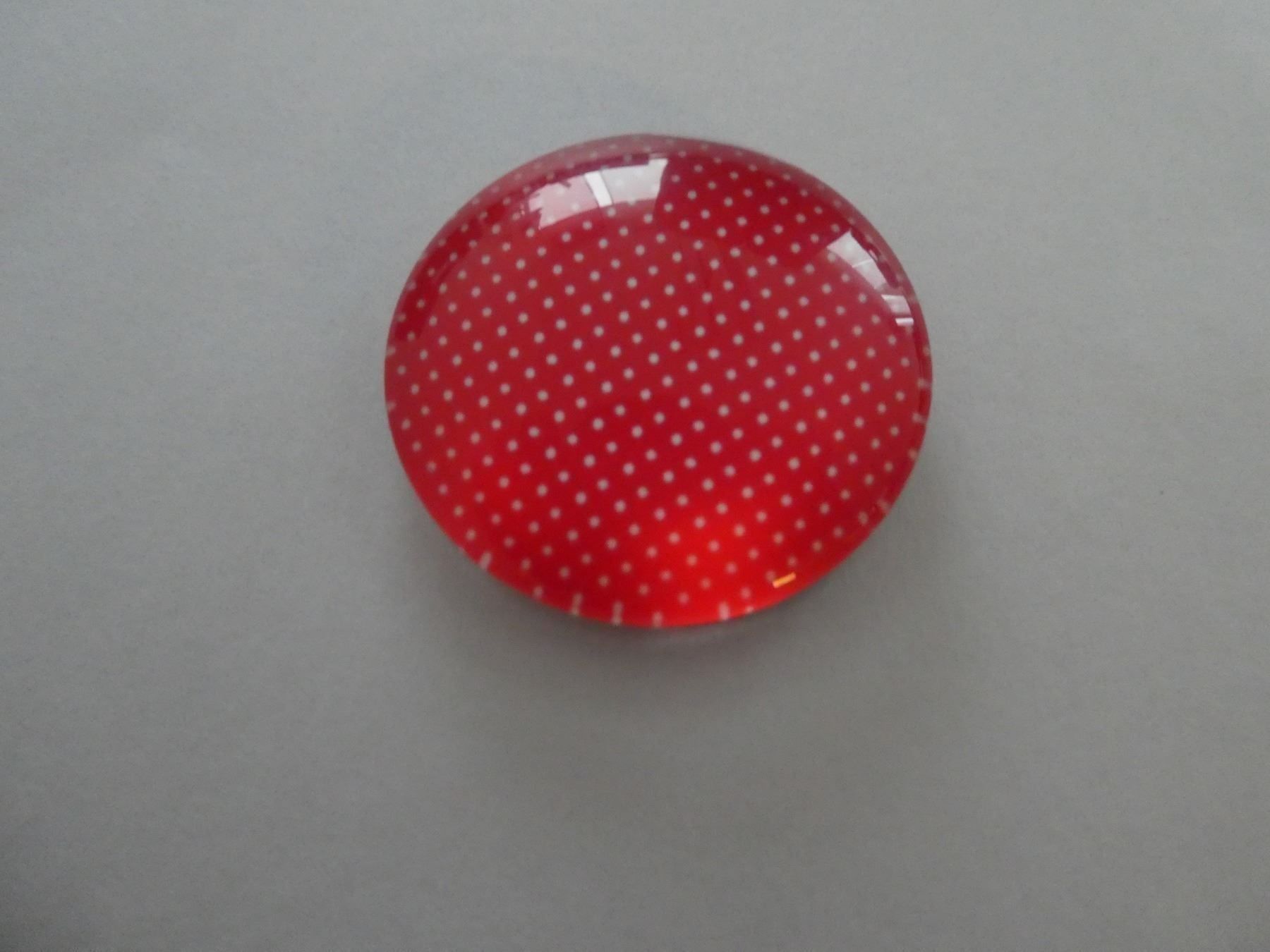 Calamite: NEUES Magnet rot-weiss Polka do  - 81243 – Nuovo (secondo la descrizione) da Küssnacht am Rigi venduto da Dot.Your.Life 2