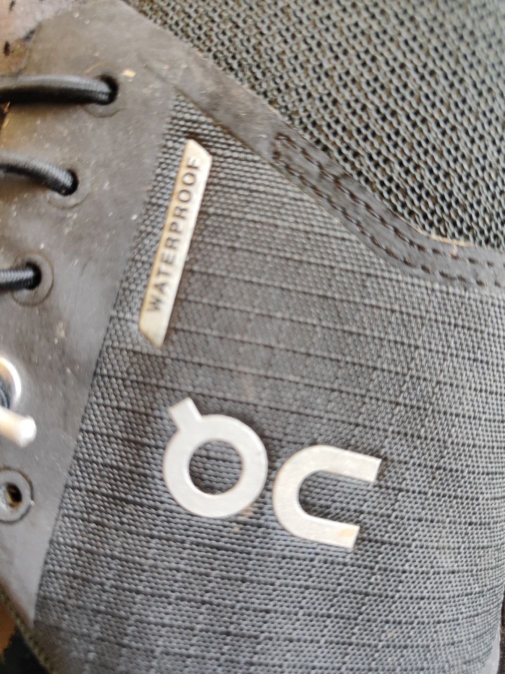 On Scarpe da uomo: on Herren Schuhe ,gr45 – Usato da Langnau am Albis venduto da Judithsebi 2
