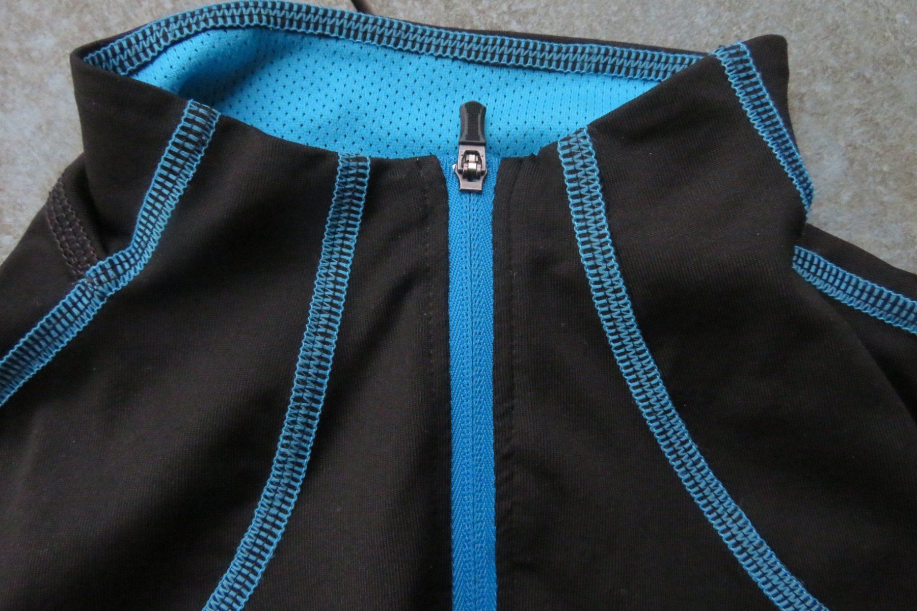 Craft Canottiere & Pantaloni: GORE Midlayer Funktionsshirt Grösse 36 – Nuovo (secondo la descrizione) da Wil ZH venduto da Tamagy 1