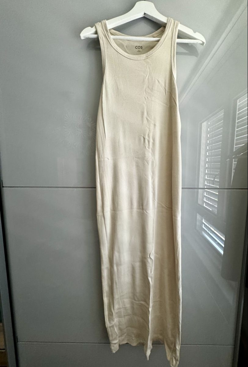 Cos Kleider: Robe tube côtelée Cos – Neu (gemäss Beschreibung) aus Prilly von ste_fani
