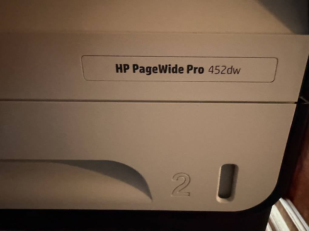 Stampanti: HP Page Wide Pro 452dw Farbdrucker - A4 – Usato da Thayngen venduto da Auguro 2