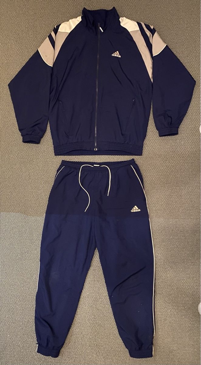 Adidas Lotti di vestiti: Vintage Adidas Traineranzug Grösse M – Usato da Gossau SG venduto da gadi_888