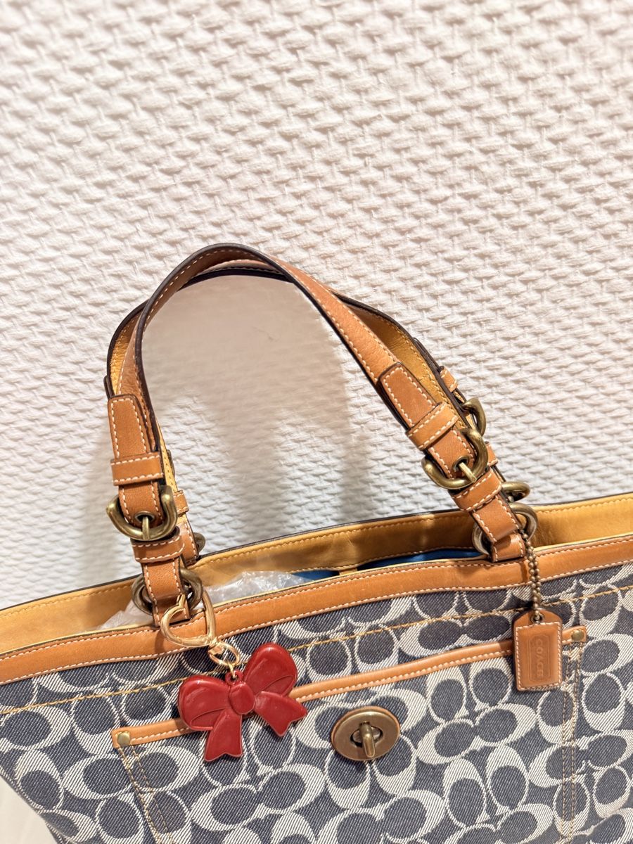 Coach Sacs femmes: Coach Signature Handbag Denim  – D'occasion à Geneve par DarlingVintage 1