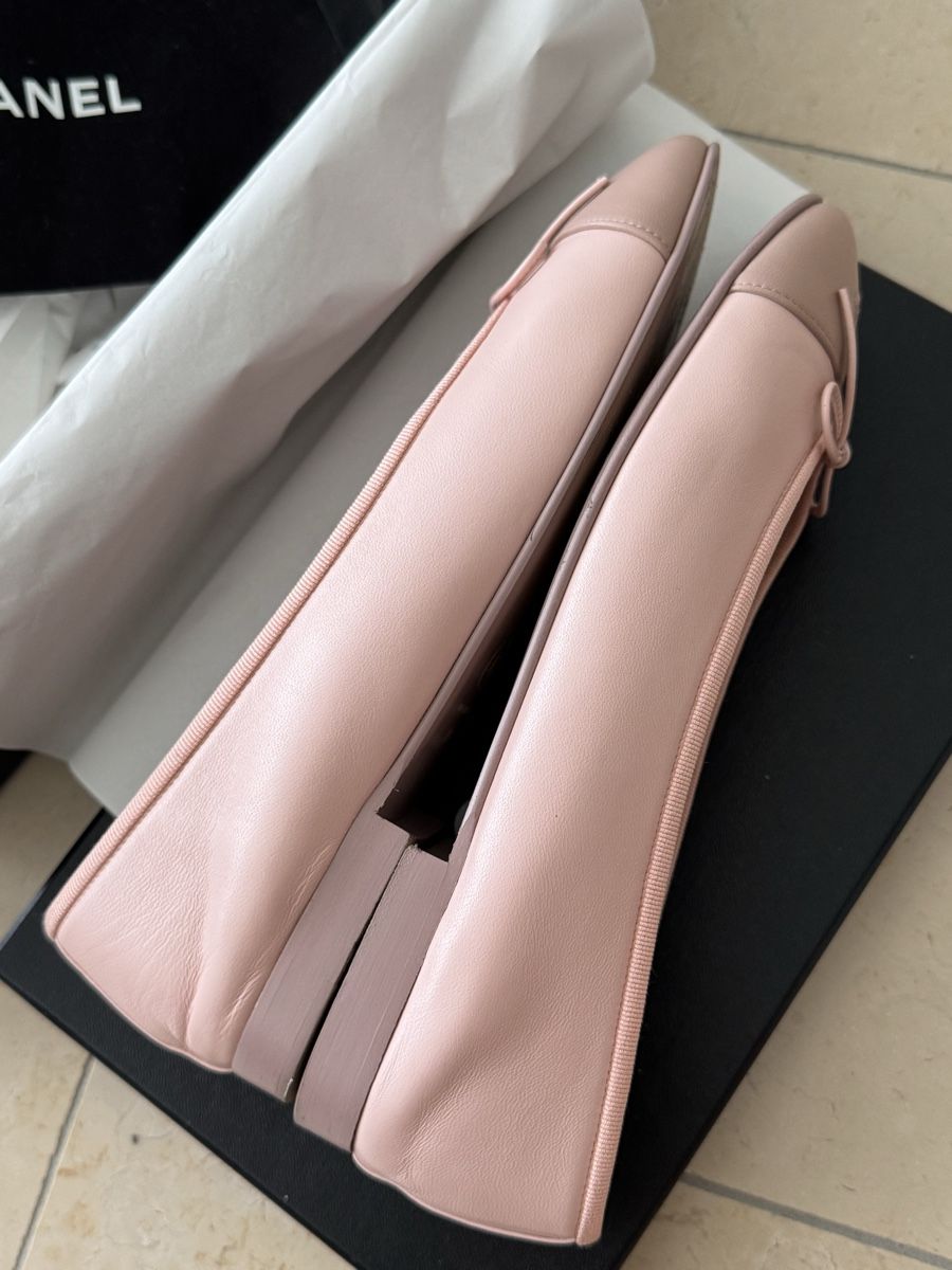 Chanel Scarpe da donna: Chanel Ballerina rosa Gr 39 Full Set – Usato da Wädenswil venduto da Isa_belle28 2