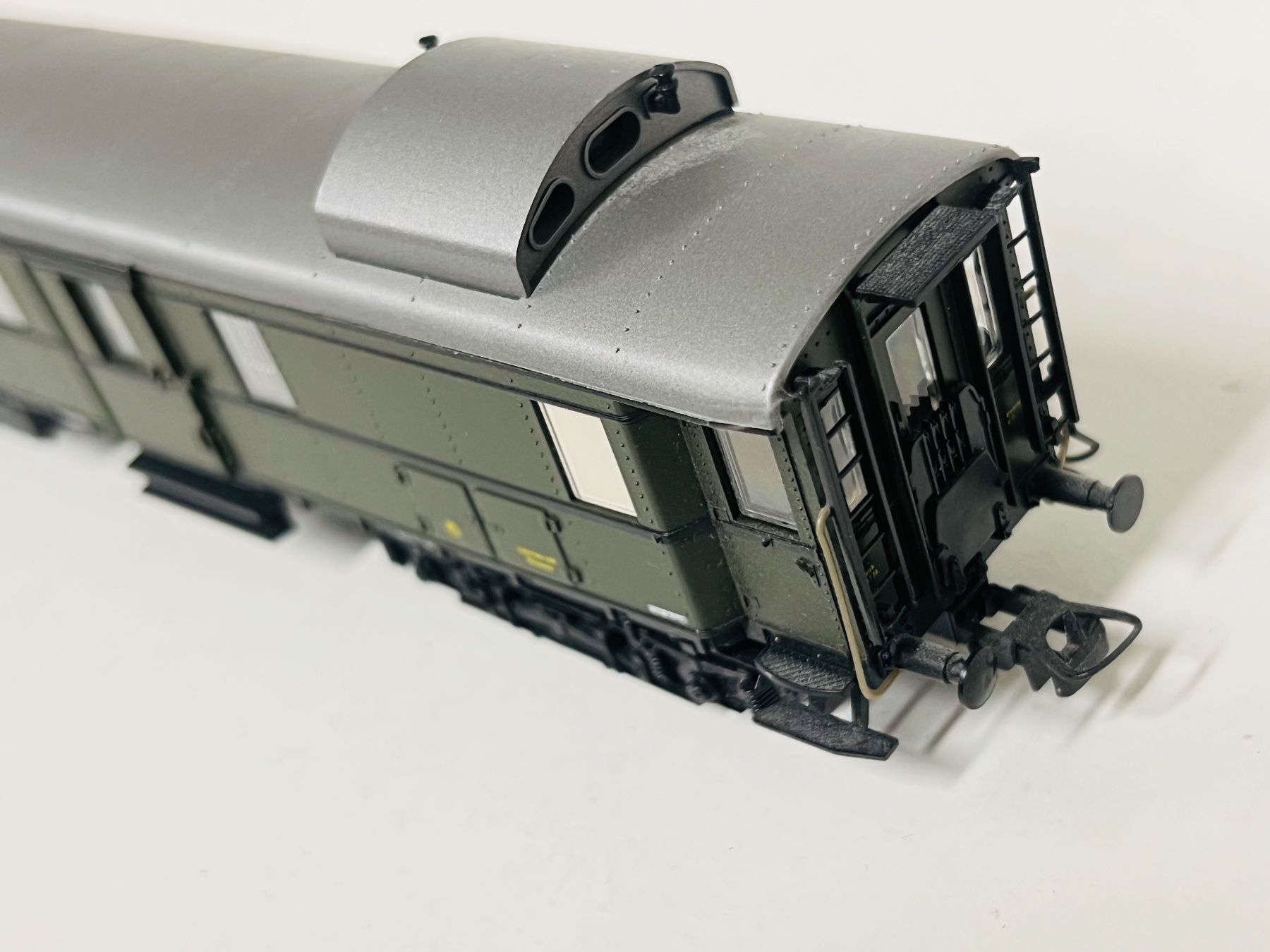 Roco Modellini di ferrovie: Roco DB  Gepäckwagen H0 DC – Difettoso da Geroldswil venduto da TopTrain54 3