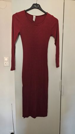 Lungo vestito bordeaux con spacco tg.S viscosa