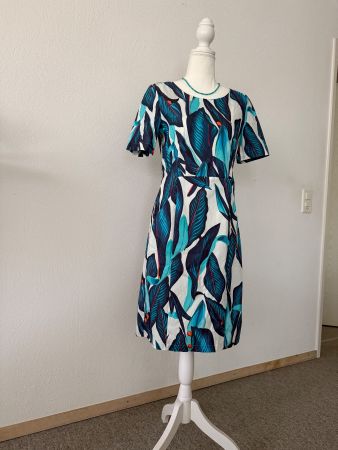 Edled Kleid von Foxx Gr. 34/36 mit fröhlichen Farben